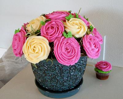 Cupcake Bouquet - Cake by Bakermama