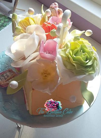Flowers, flowers, bear...... - Cake by The Bonbon cake