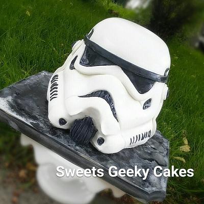 Stormtroopers helmet  - Cake by Christine