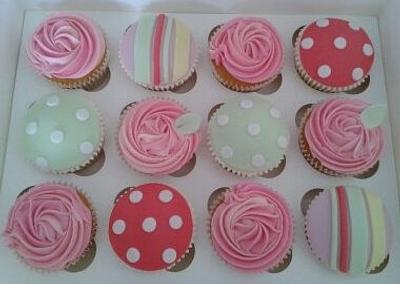 Cath Kidston style cupcakes - Cake by Laura