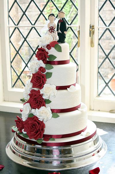 Rose wedding cake - Cake by Little Black Cat - Kathleen BD