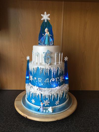 Frozen - Cake by Broadie Bakes