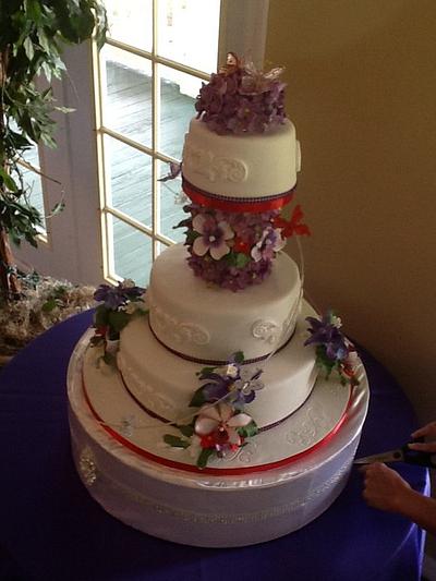 Butterfly Wedding Cake - Cake by Cakes by Maray