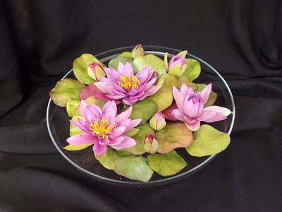 Waterlilies. - Cake by Simply Cake's Ireland.