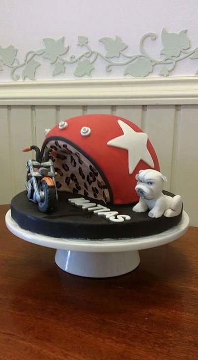 Motocycle helmet and dog - Cake by Dulce Victoria