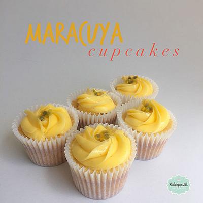 Cupcakes de Maracuyá - Cake by Dulcepastel.com
