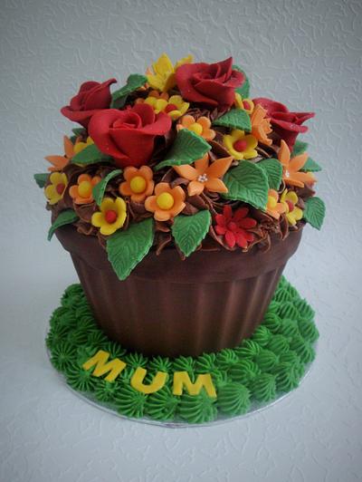Plant pot cake - Cake by Candy's Cupcakes