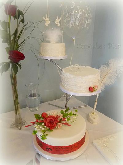 Separated tiers wedding cake - Cake by Janice Baybutt