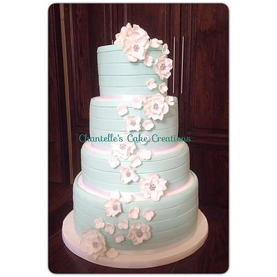 Mint and white floral - Cake by Chantelle's Cake Creations