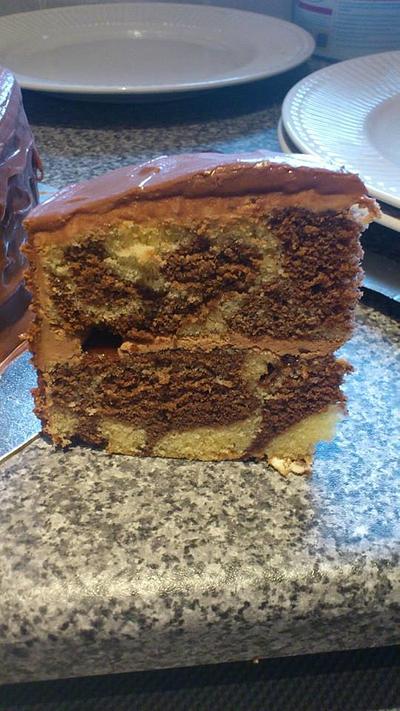 marble sponge  - Cake by cakealicious cake 