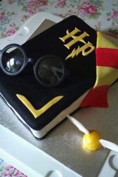 Harry Potter book - Cake by Lucy Dugdale