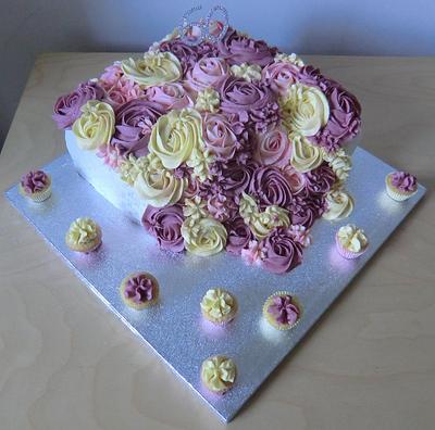 My mums birthday cake - Cake by Andrea