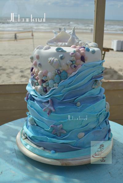 BEACH CAKE - Cake by Judith-JEtaarten