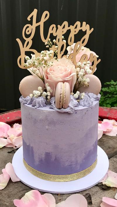 Purple haze  - Cake by The Noisy Cake Shop