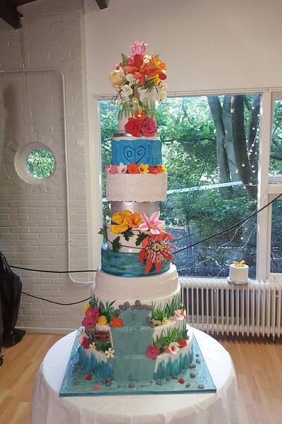 12 layer wedding cake - Cake by Fantaartsie  Tamara van der Maden - Ritskes