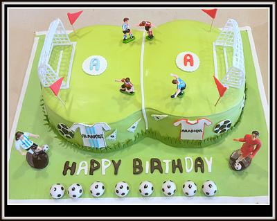 Soccer field cake - Cake by AmberDoesCakes