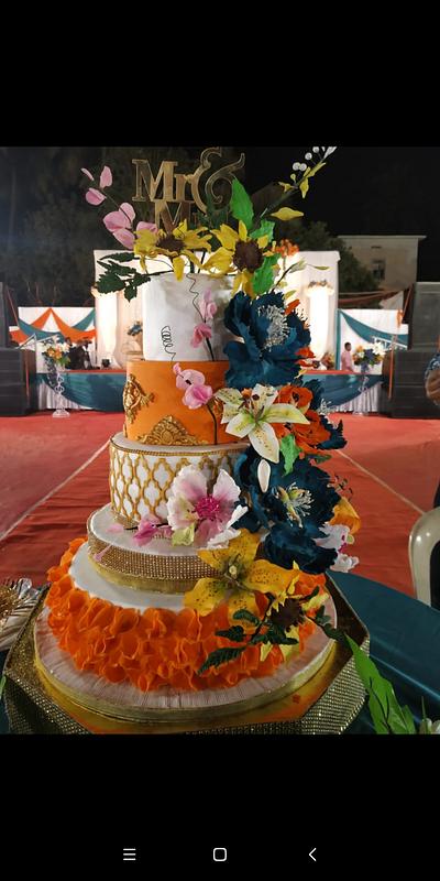 Tangerine, turquoise and sunflowers - Cake by Swarsky