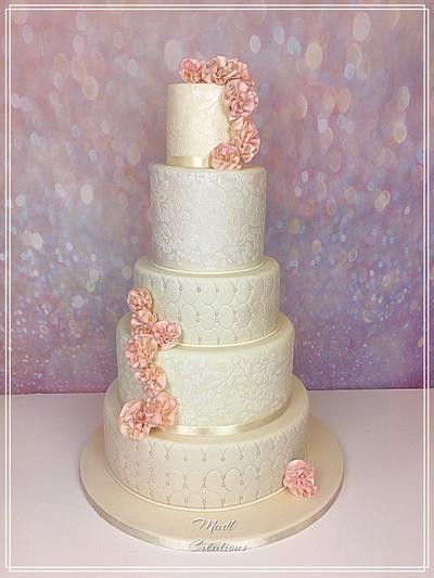 Wedding cake elegance by Madl Créations - Cake by Cindy Sauvage 