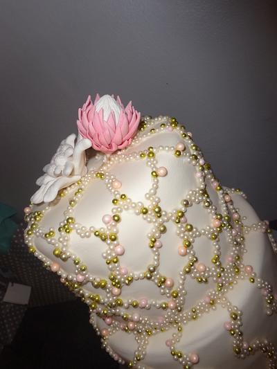 protea and edelweiss cake - Cake by liesel