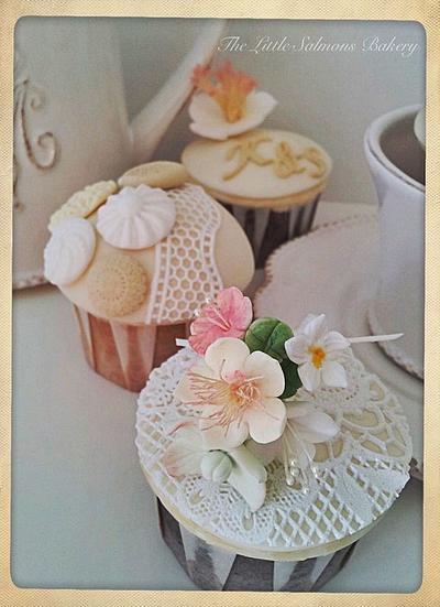Wedding Cupcakes & Floral Keepsake  - Cake by The Little Salmons Bakery