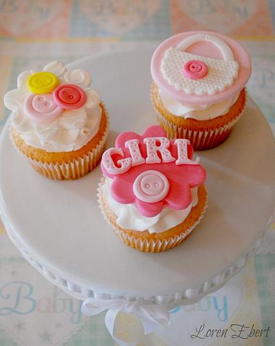 Baby Girl Cupcakes! - Cake by Loren Ebert