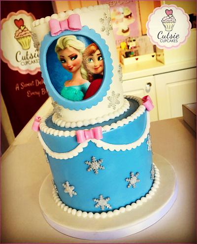 Frozen Cake 🎀 - Cake by Cutsie Cupcakes