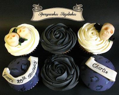 Black Rose Collection - Cake by Spongecakes Suzebakes