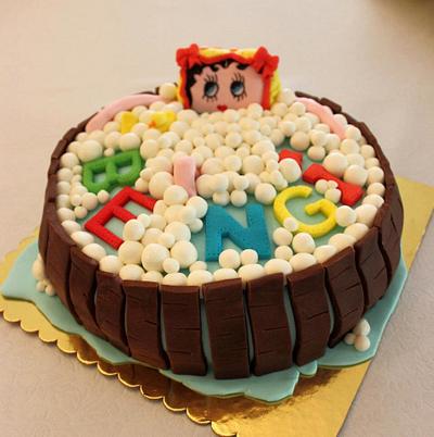 Betty Boop taking a bath - Cake by 2cute2biteMe(Ozge Bozkurt)