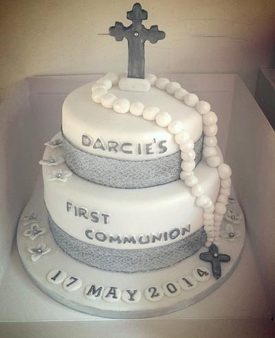 Darcies first communion  - Cake by Marie 
