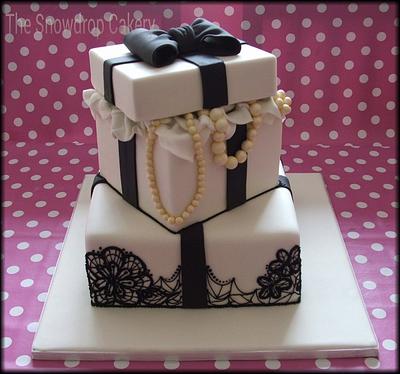 gift box with pearls and lace - Cake by The Snowdrop Cakery