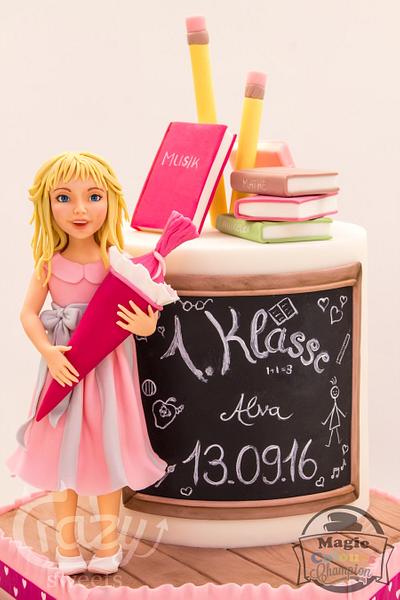 first day of school - Cake by Crazy Sweets