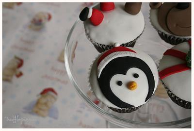 Christmas cupcake - Cake by Patricia Tsang