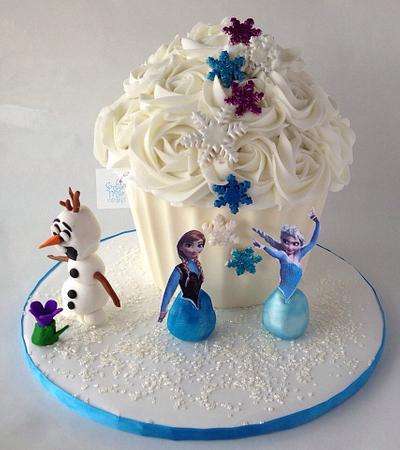 Frozen Giant Cupcake - Cake by Sophia Mya Cupcakes (Nanvah Nina Michael)