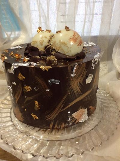 Chocolate shell  - Cake by Galidink