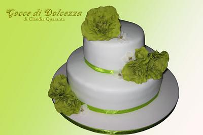 Cake with green roses - Cake by GocceDiDolcezza