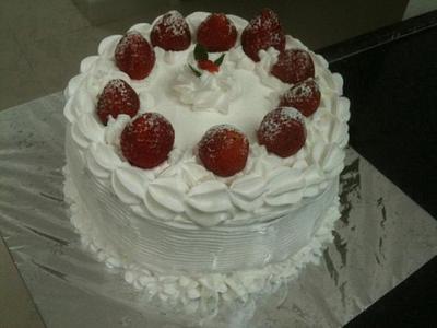 White Chritmas Cake - Cake by Oceania
