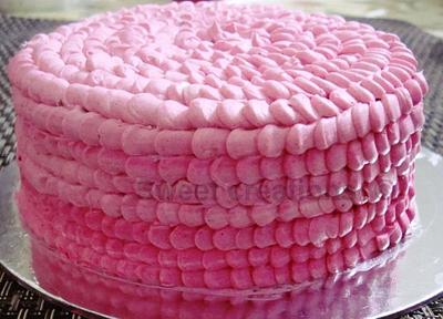 Ombré ruffles - Cake by Ifrah