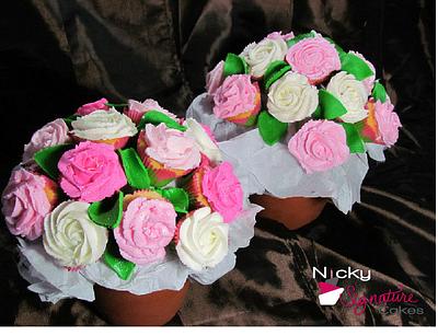 Mother's Day Cupcake Flowers - Cake by NickySignatureCakes