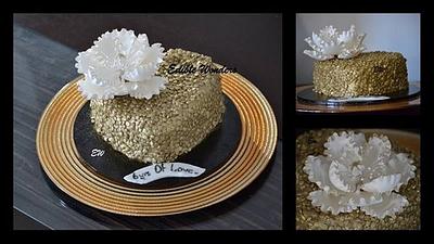 golden heart  - Cake by Jenii Prasad