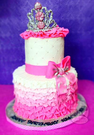 1st Birthday princess cake - Cake by Aarthi