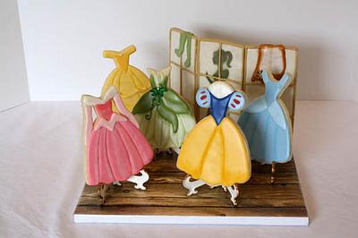 A Disney Princess Closet (Showpiece) - Cake by Prima Cakes and Cookies - Jennifer