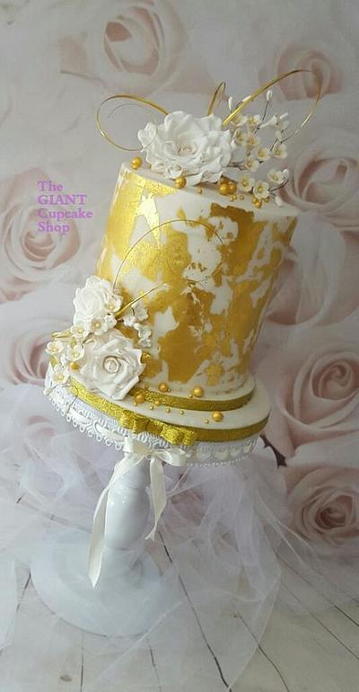 Gold leaf & roses - Cake by Amelia Rose Cake Studio