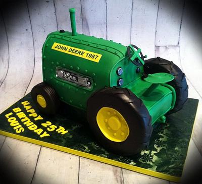 John Deere tractor - Cake by Skmaestas