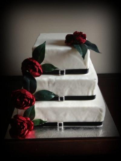 Roses - Cake by Jennifer Jeffrey