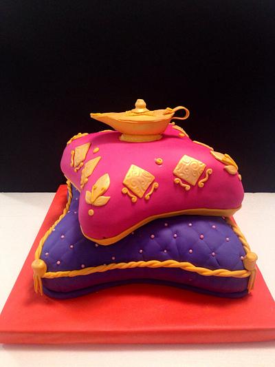 Pillow cake  - Cake by Veronica