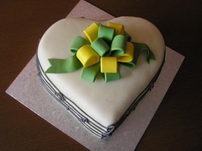 Heart with yellow-green ribbon - Cake by Anka