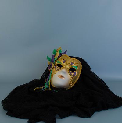 Mardi Gras Mask - Carnival Cakers Collaborations - Cake by Prima Cakes and Cookies - Jennifer