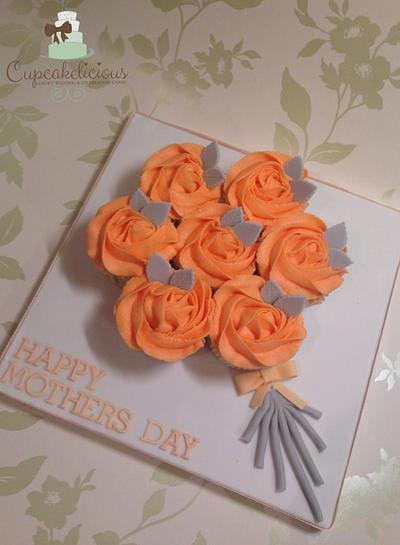 Cupcake bouquet board. - Cake by Cupcakelicious