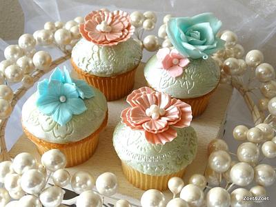 Romantic cupcakes - Cake by Zoet&Zoet