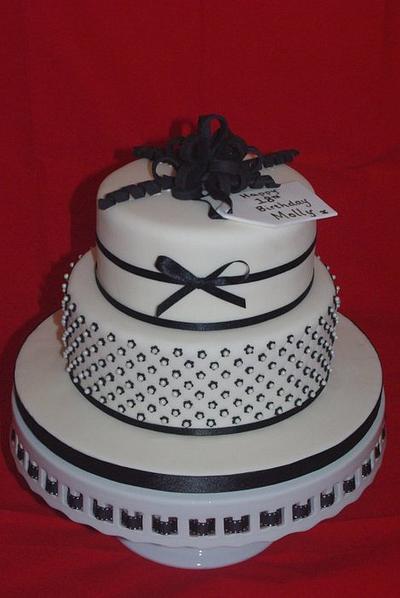 Black and Ivory Chanel-style cake - Cake by Rachel Capstick